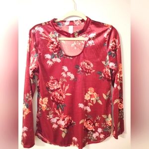Floral red long sleeve top juniors 11-13
